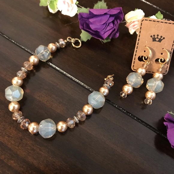 🖐HANDMADE BRACELET🖐 - Picture 2 of 4